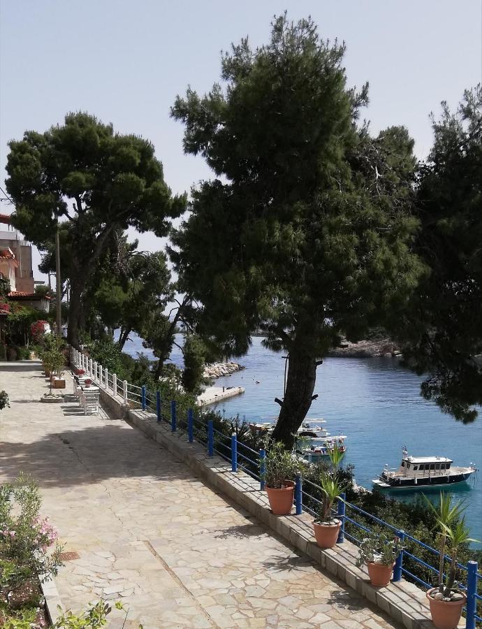 Pension Hara Patitiri  Bagian luar foto